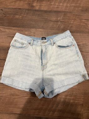 BDG Light Wash High Waist Rolled Hem Denim Shorts - Pale Blue